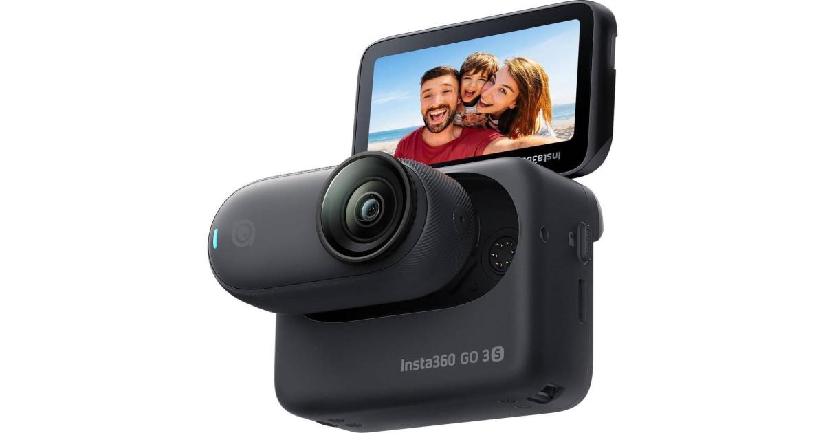 Insta360 GO 3s Camera, Up to 4K Video Resolution, 120Mbps Max Video Bitrate, 128GB Storage, Action Pod, Auto Stabilization, with Apple FindMy, Magnet Pendant, Clip, Midnight , Black