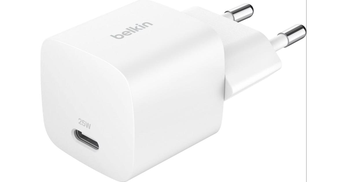 شاحن Belkin BoostCharge Compact 25W USB-C PD Fast Charging AC for All iPhone 16 and iPhone 15 Models Samsung Galaxy S25, iPad, AirPods, and More - White