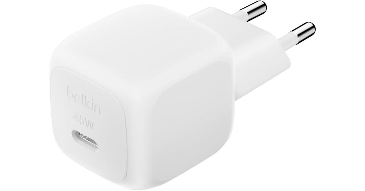 شاحن Belkin BoostCharge Compact 45W USB-C PD Fast Charging AC for All iPhone 16 and iPhone 15 Models Samsung Galaxy S25, iPad, AirPods, and More - White