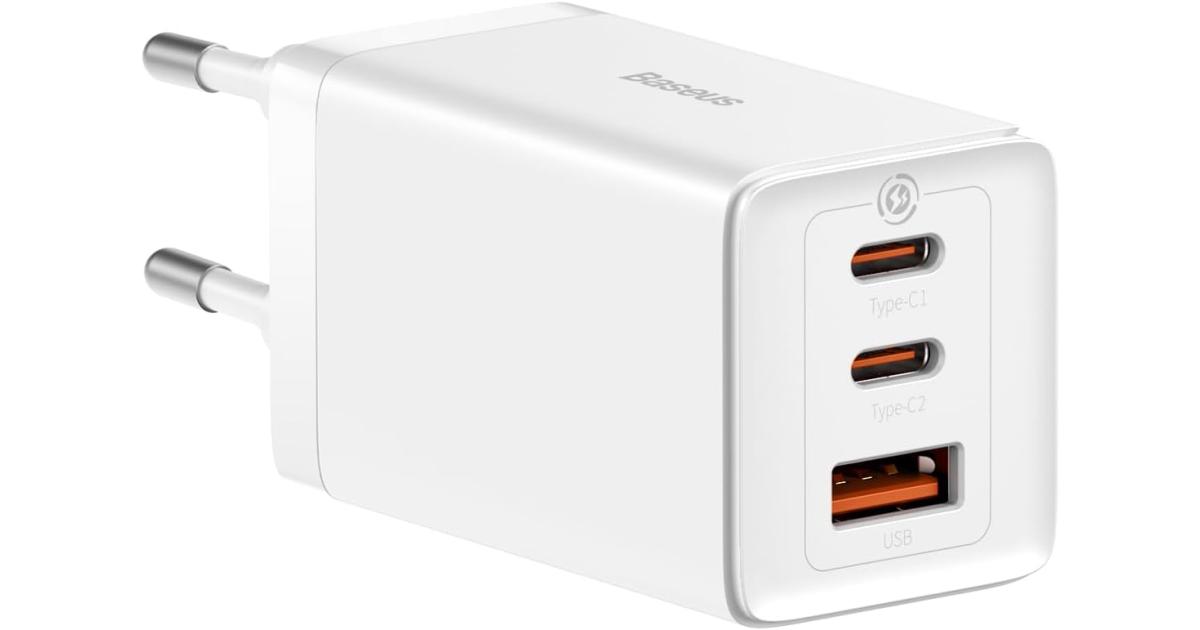 شاحن حائط Baseus Travel Charger GaN5 Pro Fast , C+C+U, QC, AFC, PD 65W with Type-C to Type-C (100W) Cable 1m, White