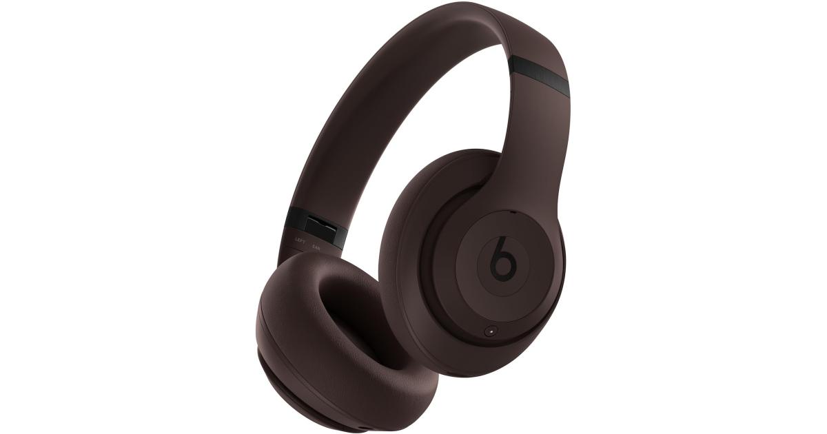 سماعات Beats Studio Pro - Premium Wireless Over-Ear - Up to 40-Hour Battery Life, Active Noise Cancelling, USB-C Lossless Audio, Apple & Android Compatible - Deep Brown