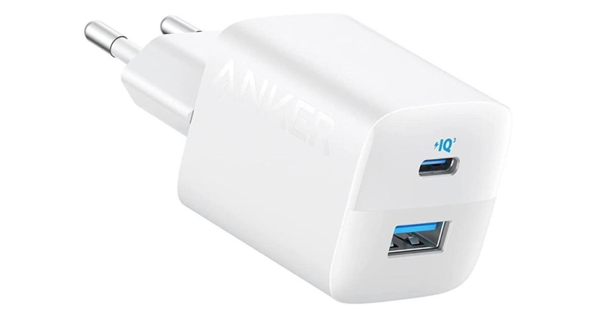 شاحن Anker USB C Adapter, 33W 2 Port Compact with Foldable Plug for iPhone 17/16 Series, Galaxy, and More - White