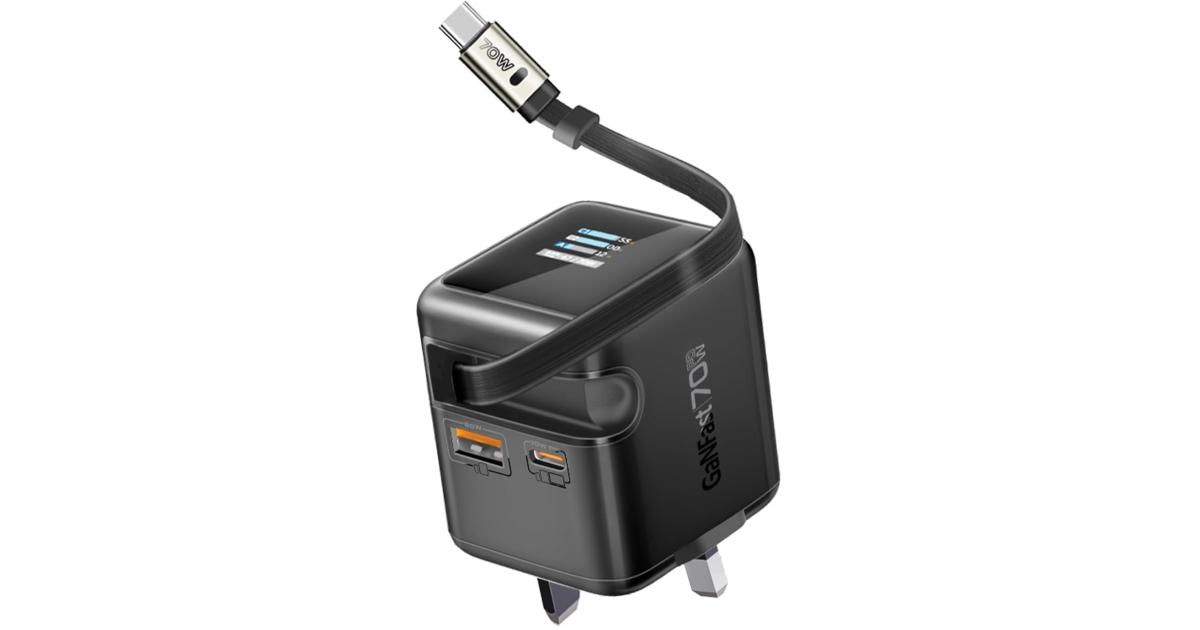 شاحن Promate Cubix-R70 70W GaNFast with Retractable 80cm USB-C Cable, Dual USB-C PD 70W, USB-A 60W Port, 1.14” TFT Smart Display, UK Plug, Compact Wall Adapter for MacBook, iPhone 17, Galaxy Black